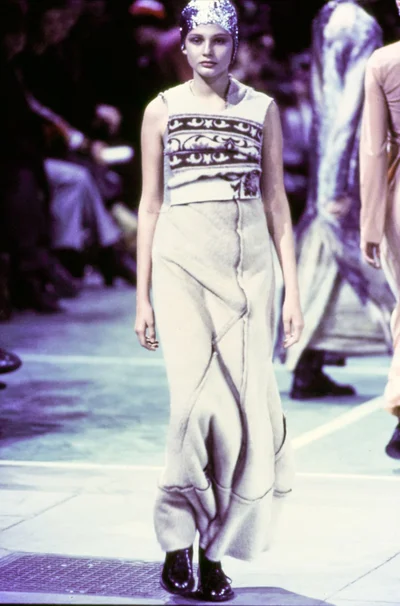 Look 30